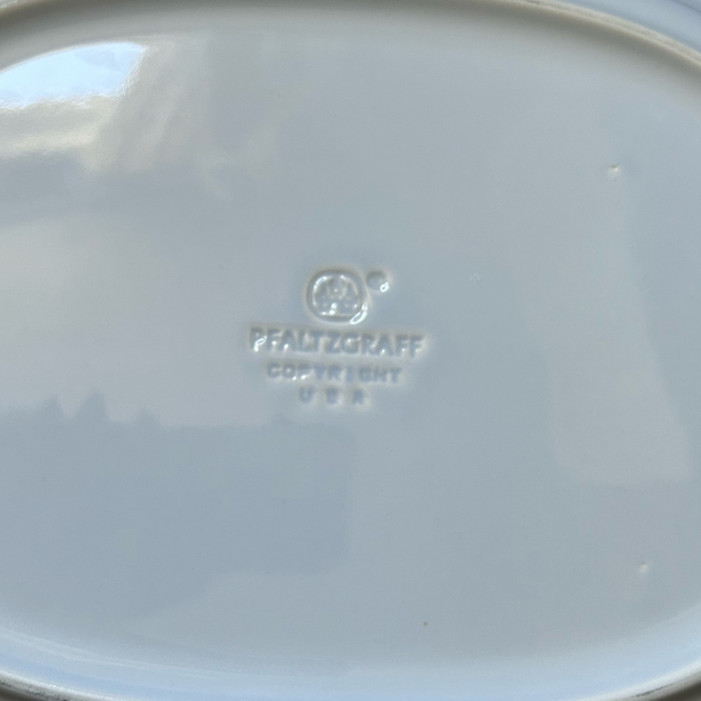 Pfaltzgraff Poetry Glossy Oval Serving Platter - Picture 2 of 3